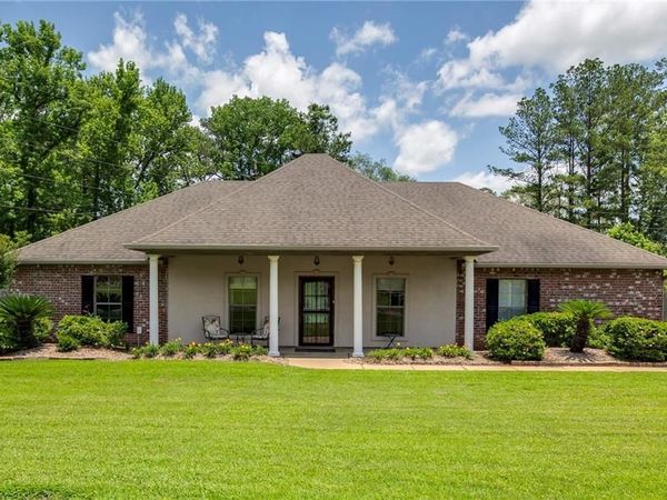1003 LEGACY LOOP, Pineville, LA 71360