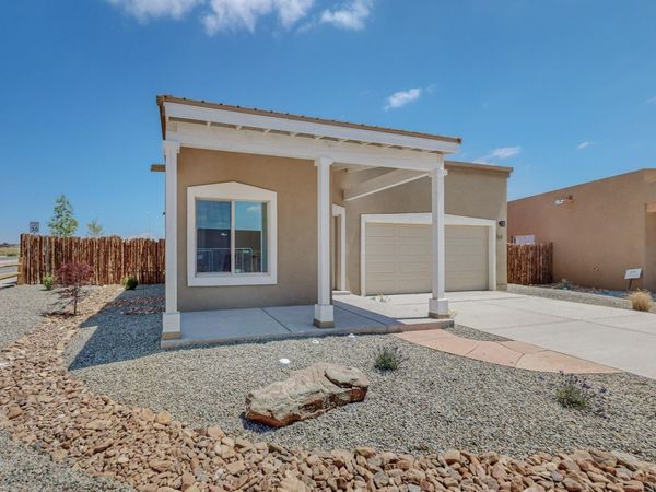 7601 Arroyo Oeste Lane, Santa Fe, NM 87507