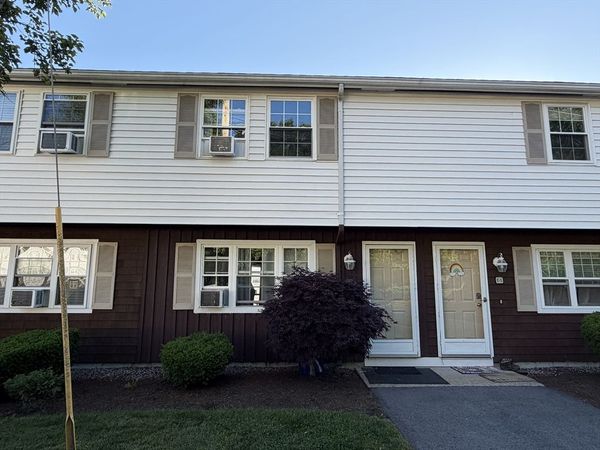 6 Ba Drive, Unit E, North Attleboro, MA 02760
