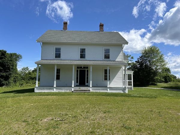 831 Lexington Rd, Concord, MA 01742