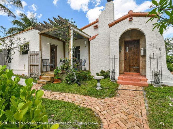 2118 Florida Avenue, West Palm Beach, FL 33401