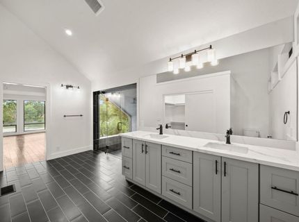 3777 Garden Hwy, Sacramento, CA 95834 Photo
