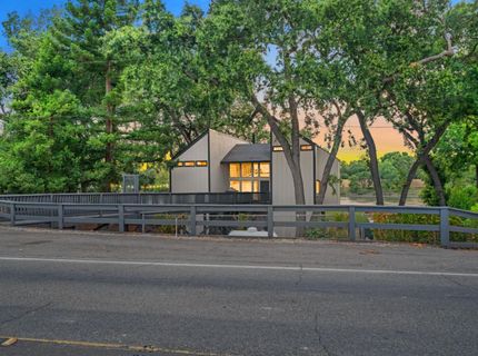 3777 Garden Hwy, Sacramento, CA 95834 Photo