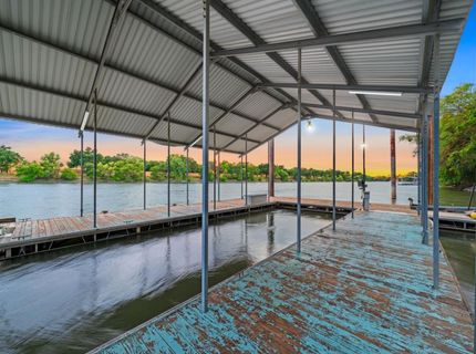 3777 Garden Hwy, Sacramento, CA 95834 Photo