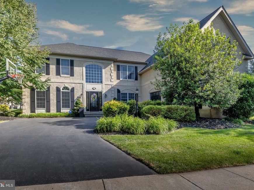263 Rivercrest Drive, Phoenixville, PA 19460 Main Photo