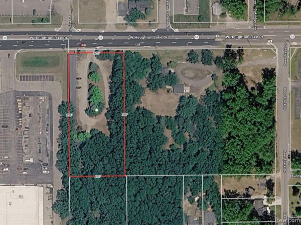 3419 W Houghton Lake Drive , Denton Twp, MI 48629