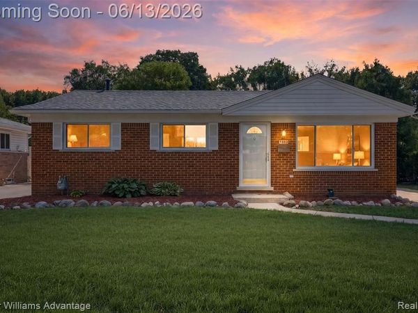 9883 William Street, Taylor, MI 48180