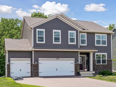 11529 Pineridge Way N, Dayton, MN 55327
