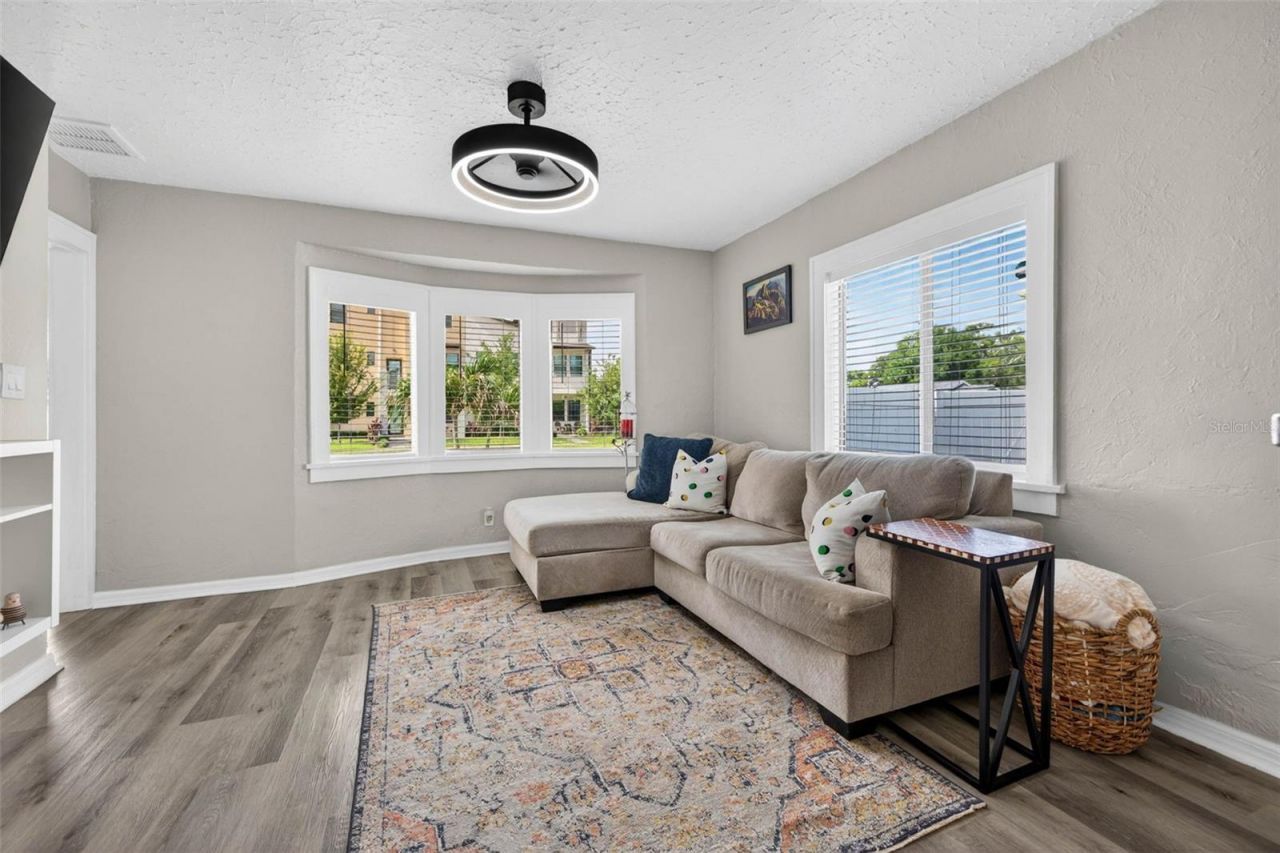 2561 13th Avenue N, Saint Petersburg, FL 33713 Photo