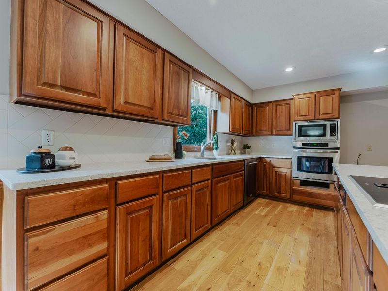 5586 Loch More Court W, Dublin, OH 43017 Photo 10