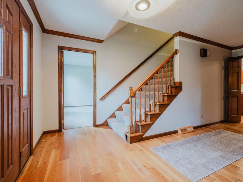 5586 Loch More Court W, Dublin, OH 43017 Photo 31