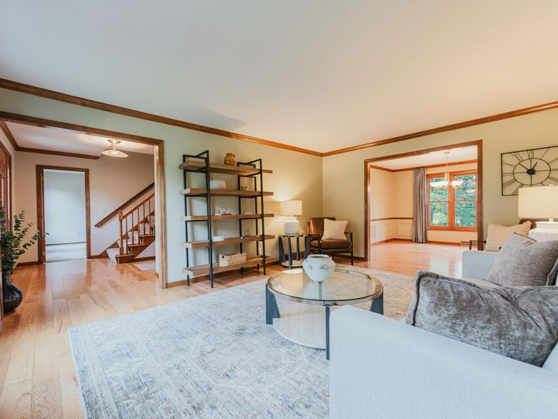 5586 Loch More Court W, Dublin, OH 43017 Photo 4