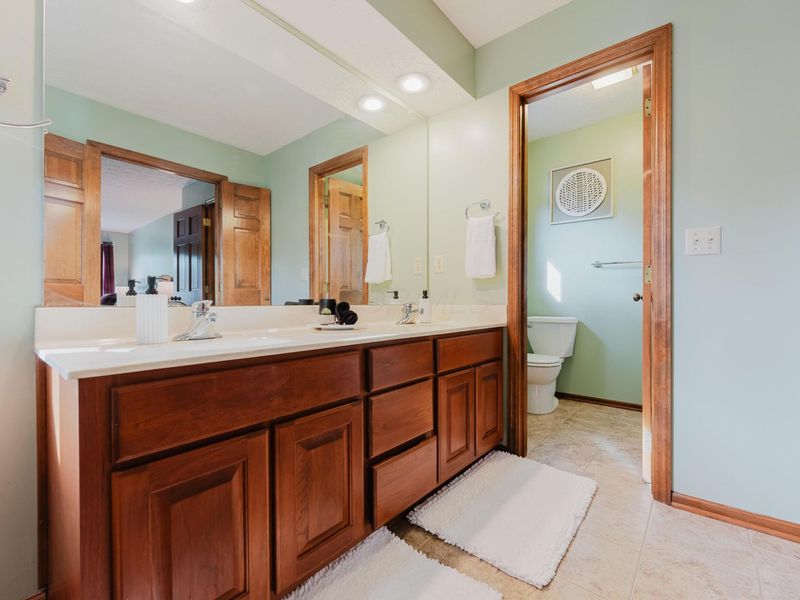 5586 Loch More Court W, Dublin, OH 43017 Photo 41