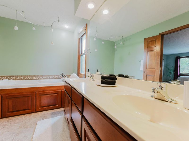 5586 Loch More Court W, Dublin, OH 43017 Photo 44