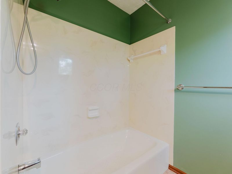 5586 Loch More Court W, Dublin, OH 43017 Photo 50