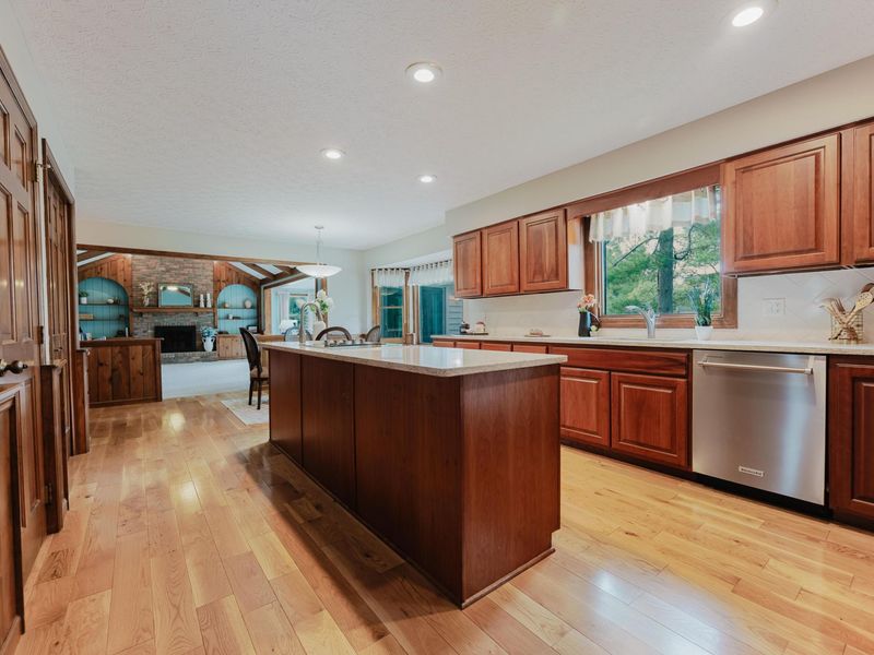 5586 Loch More Court W, Dublin, OH 43017 Photo 8