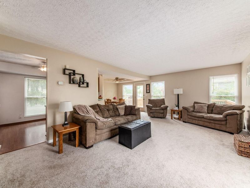 723 Platoon Drive, Galloway, OH 43119 Photo 5