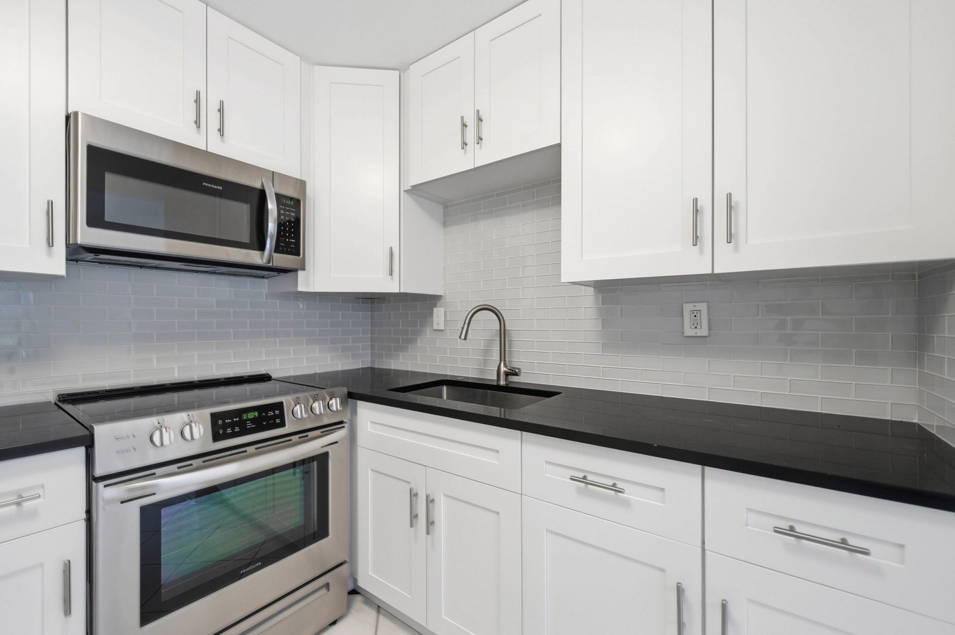 249 Burgundy F, Delray Beach, FL 33484 Photo