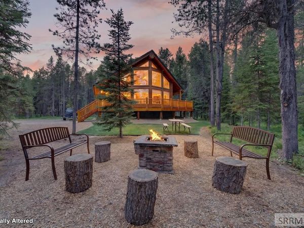 4463 Boulders Street, ISLAND PARK, ID 83429