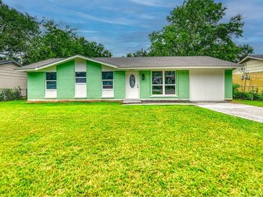 10020 Homeplace Drive, Dallas, TX 75217