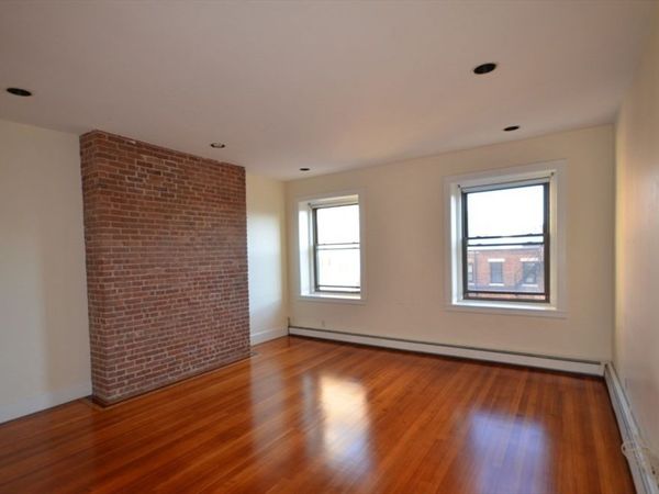 470 Commonwealth Ave, Unit 3r, Boston, MA 02215