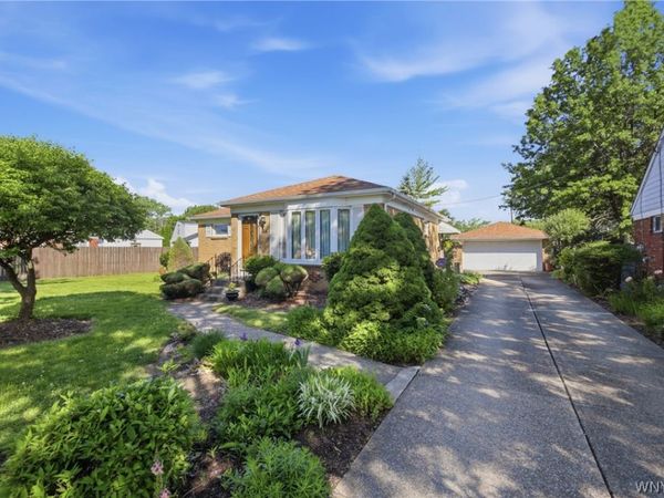 814 George Urban Boulevard, Buffalo, NY 14225
