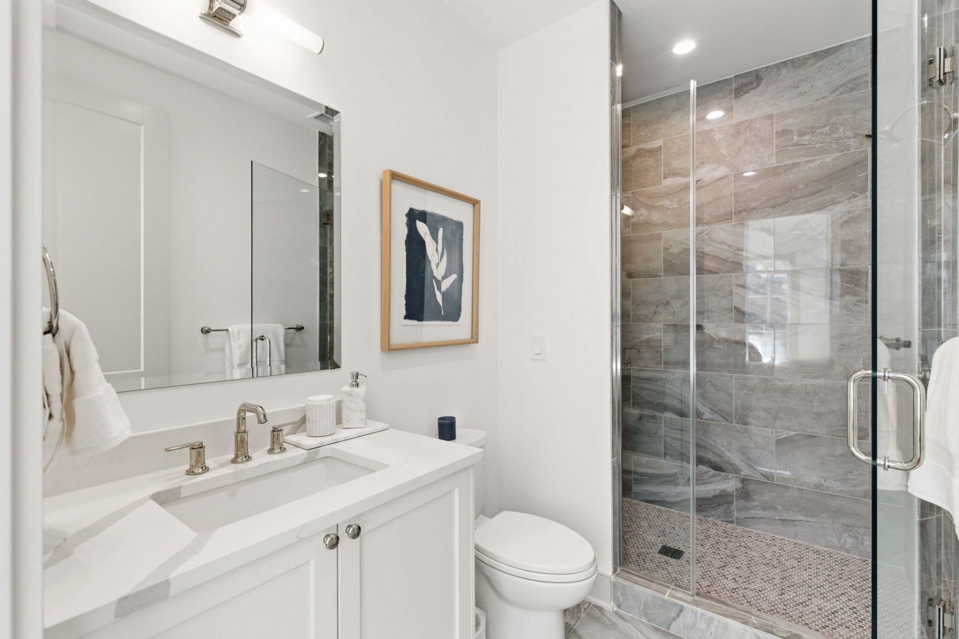 622 Waterman Street Photo 4