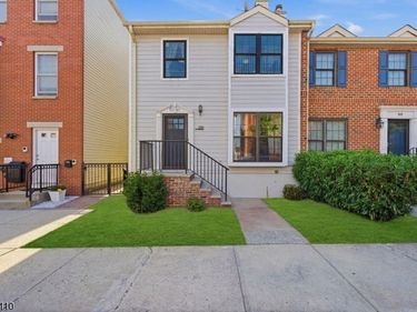 251 Mount Pleasant Ave, Newark, NJ 07104