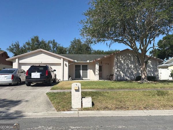 1380 Corner Oaks Drive, Brandon, FL 33510
