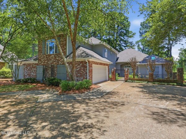 138 Pine Ridge , Brandon, MS 39047
