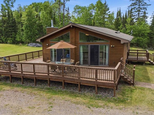8932 Barnum Rd, Iron, MN 55751