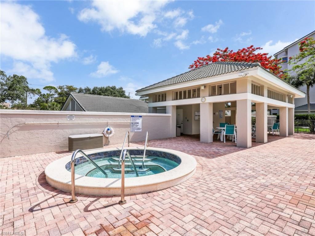 1001 Arbor Lake Dr, Unit 406, Naples, FL 34110 Photo