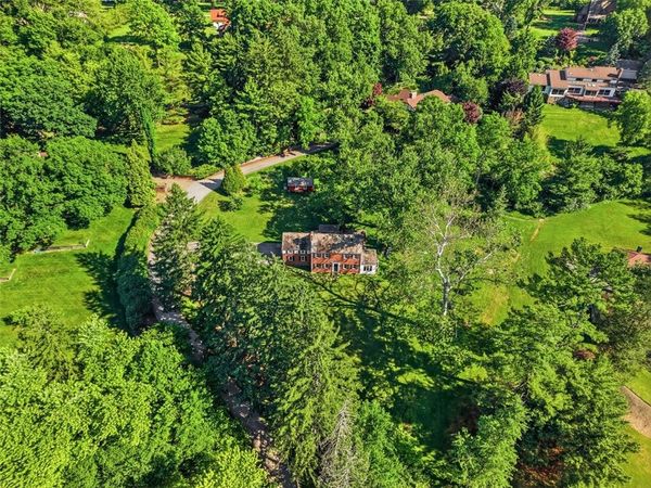 4461 Mount Royal Blvd, Allison Park, PA 15101