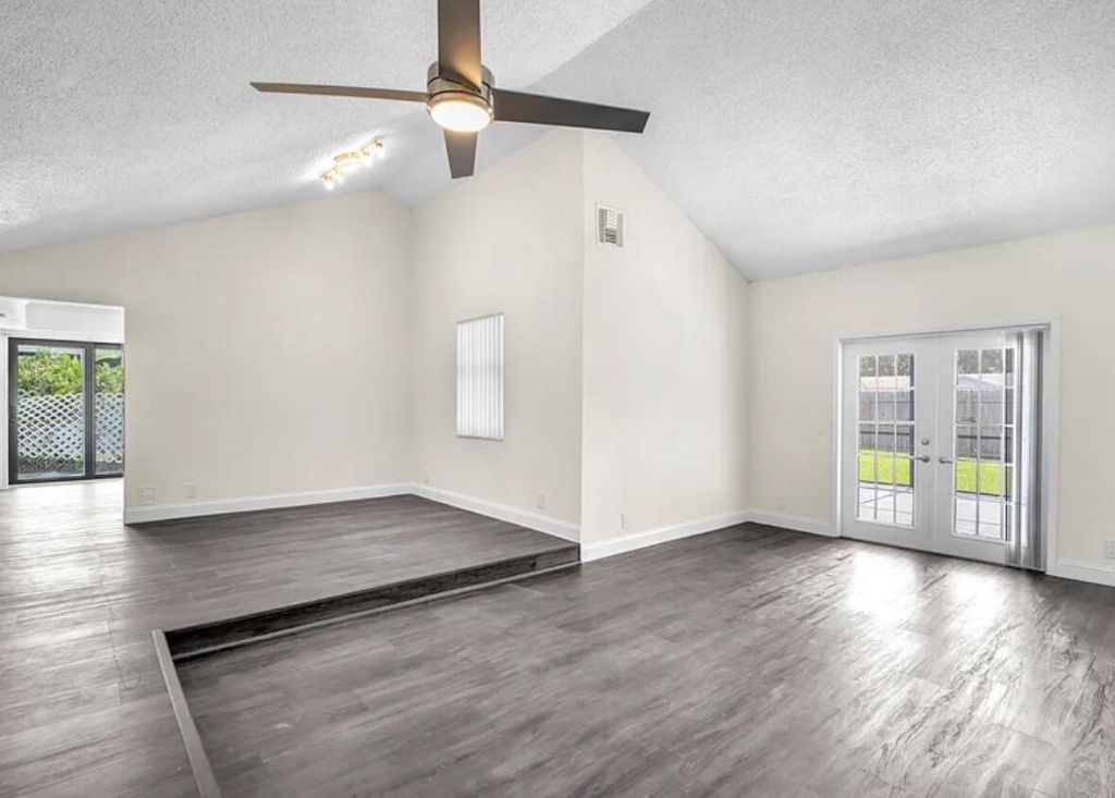 654 West Drive, Delray Beach, FL 33445 Photo