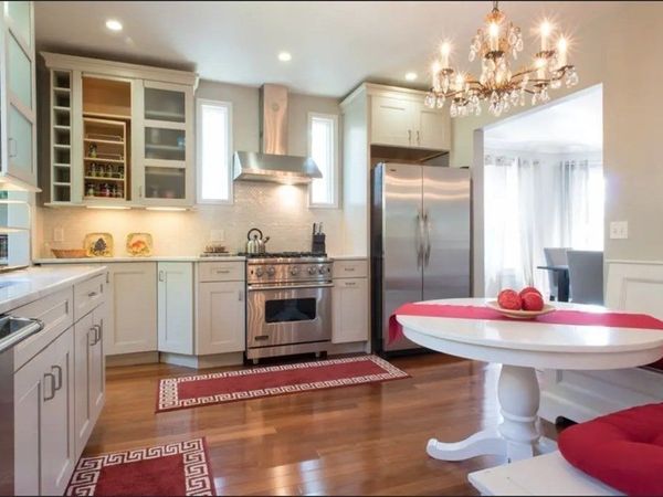 76 Walden St, Unit 2, Cambridge, MA 02140