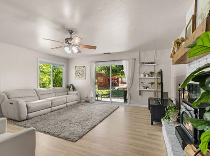 6545 Miles Ln, Carmichael, CA 95608 Photo