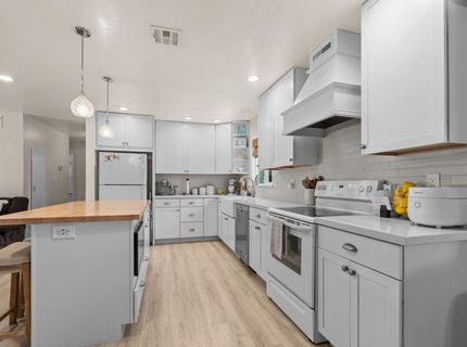 6545 Miles Ln, Carmichael, CA 95608 Photo