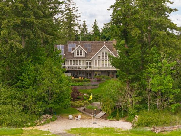 182 Baynes Dr , Fanny Bay, BC V0R 1W0