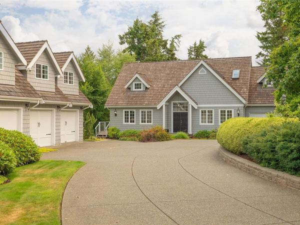 182 Baynes Dr , Fanny Bay, BC V0R 1W0