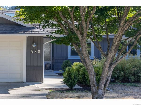 538 TAMARACK Dr , Qualicum Beach, BC V9K 1A6