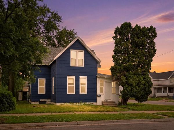 1002 8th STREET S, La Crosse, WI 54601