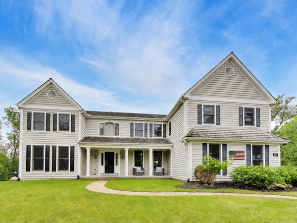 1604 Churchill Court , Libertyville, IL 60048