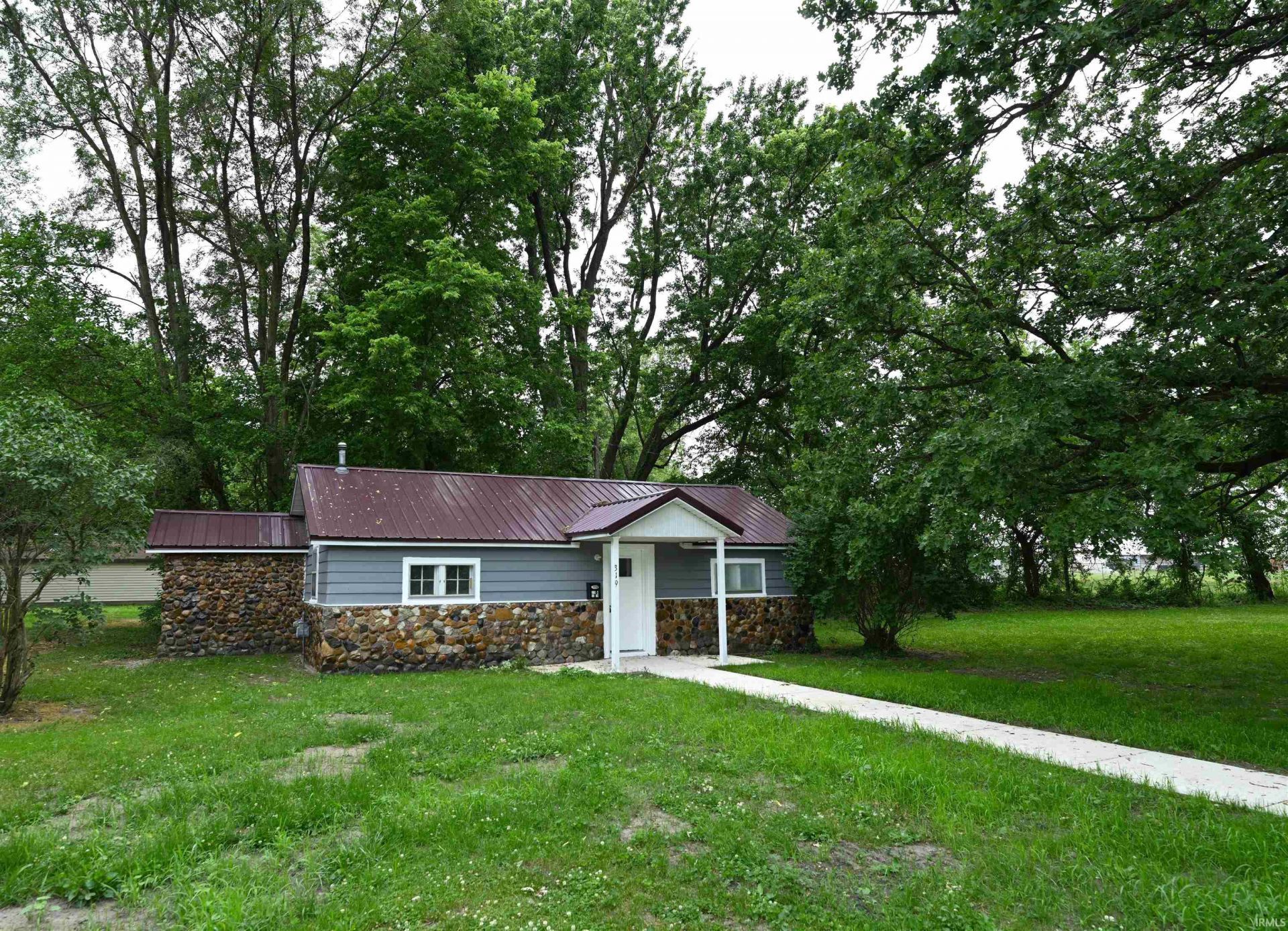 319 W 13th Street, Winamac, IN 46996 Main Photo