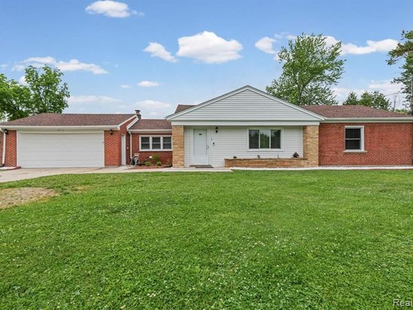 4165 Crooks Road, Troy, MI 48098