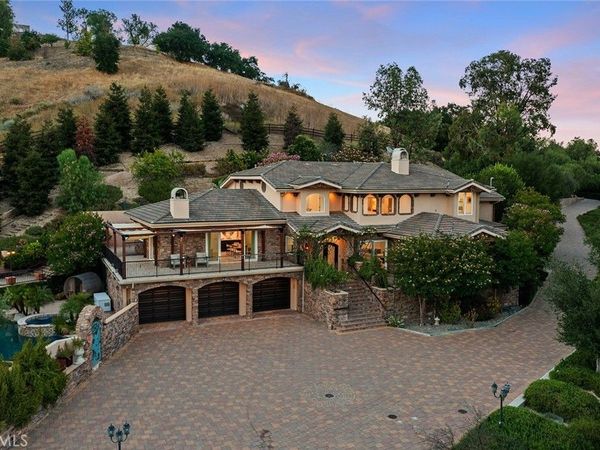 6029 Fairview, Agoura Hills, CA 91301