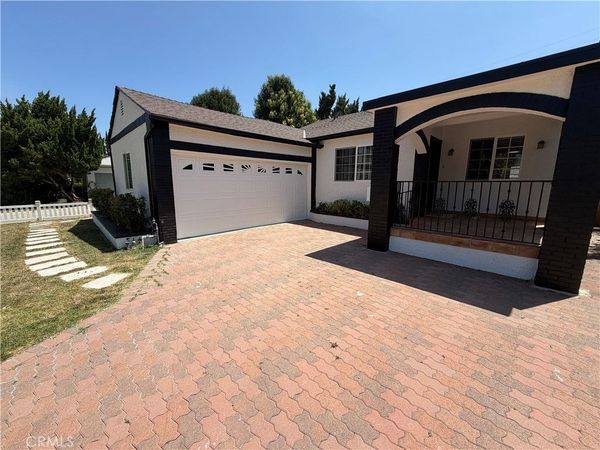 6654 Capps Avenue, Reseda, CA 91335