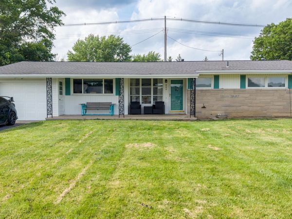 804 N Circle Drive, Wapakoneta, OH 45895