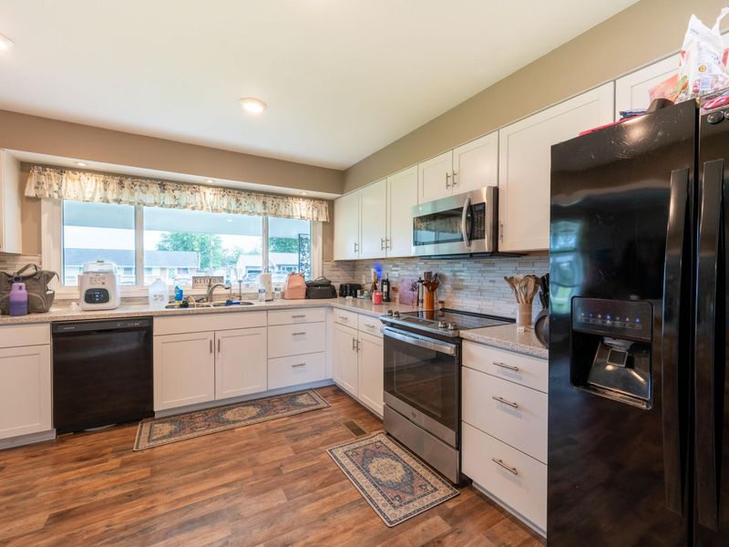 804 N Circle Drive, Wapakoneta, OH 45895 Photo 11