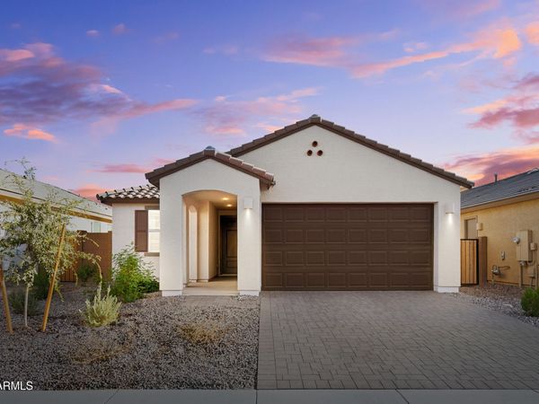 15557 W KENDALL Street, Goodyear, AZ 85338