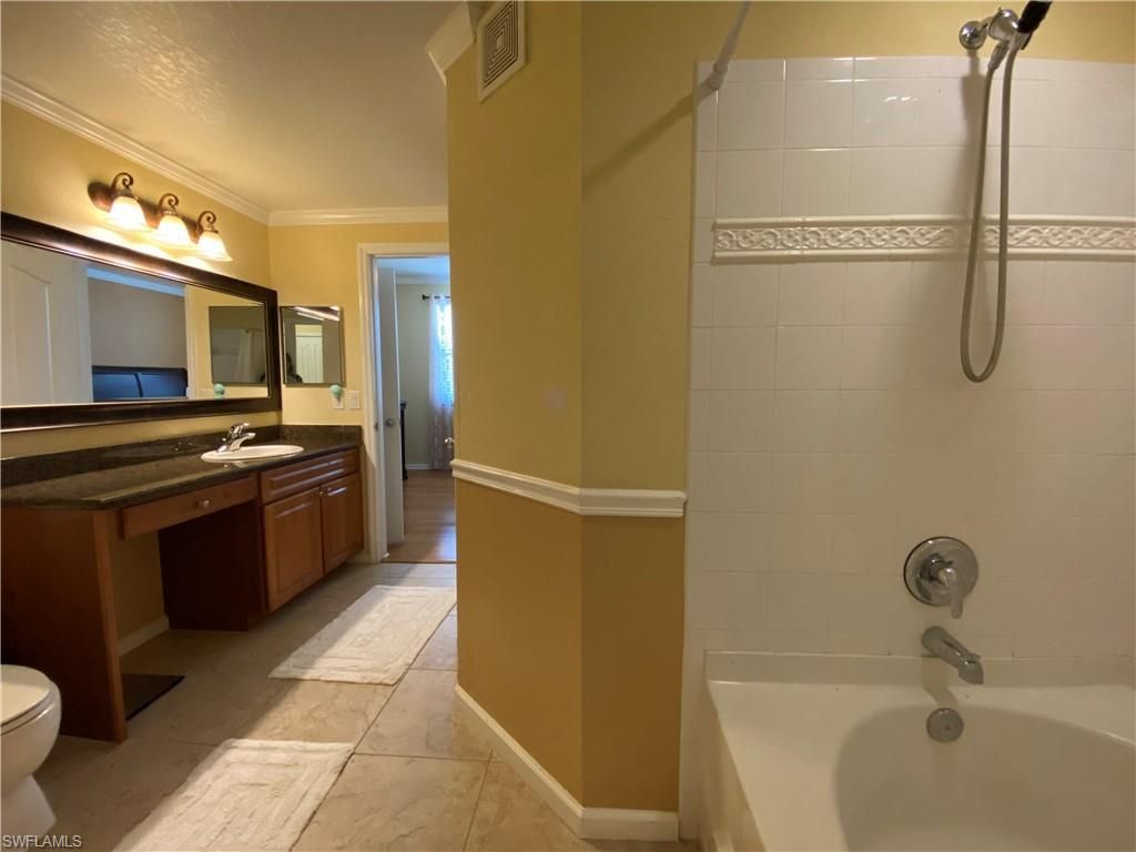 12970 Positano Cir, Unit 206, Naples, FL 34105 Photo